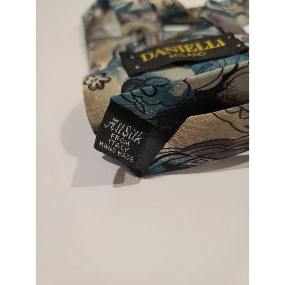 Danielli Milano Silk Necktie - Made in Italy - Blue Gray Paisley Abstract